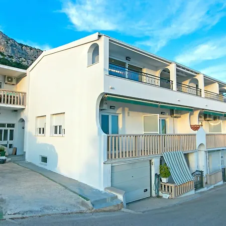 Apartmani Kika Brela Exterior photo