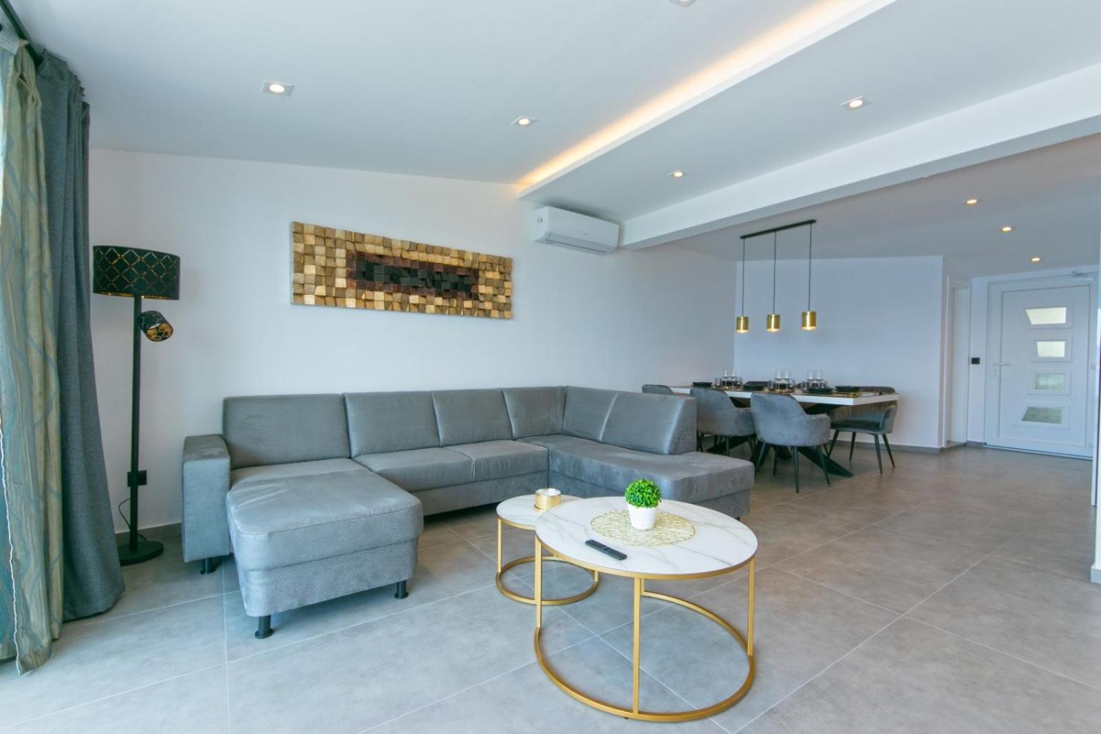 Apartmani Kika Apartment *
