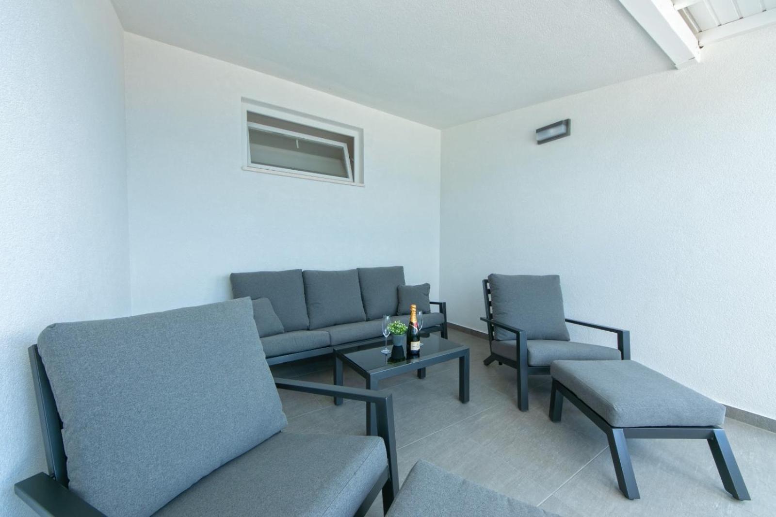 Apartment Apartmani Kika *