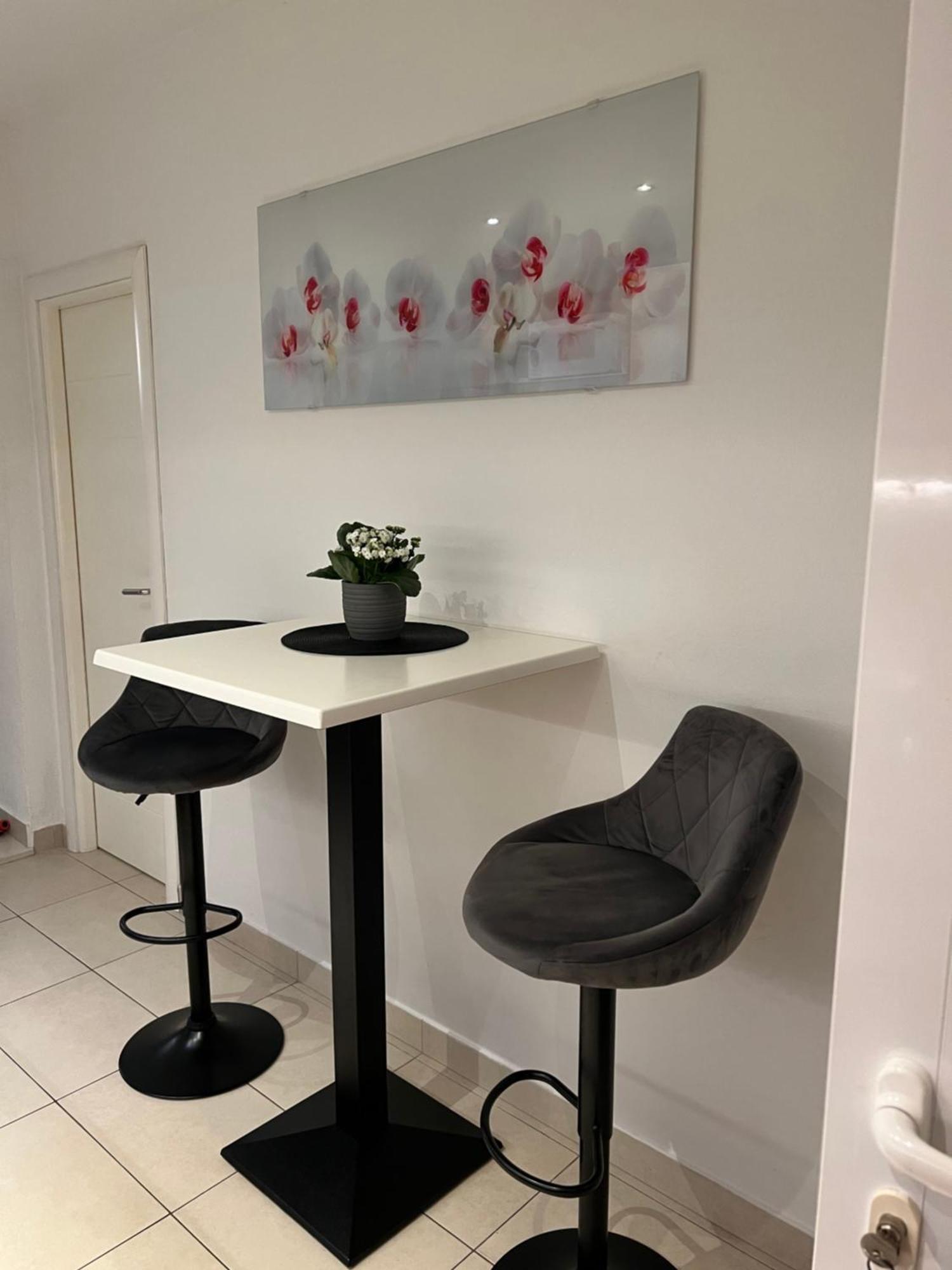 Apartmani Kika Apartment *
